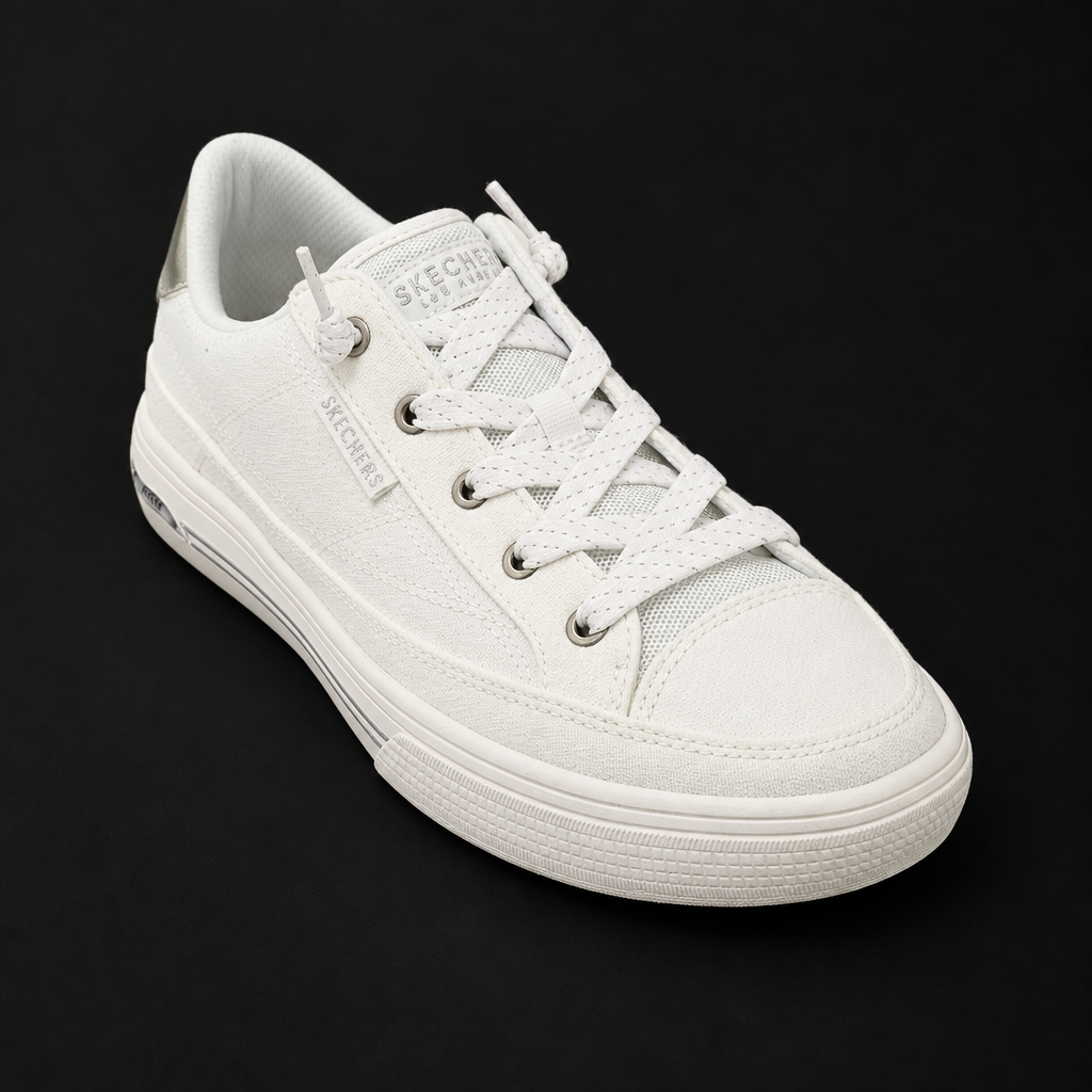 Canvas lace-up sneaker - White